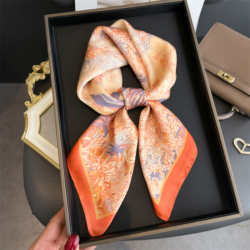 여성용 고급 디자인 프린트 스카프, 실크 스카프, 반다 - Luxury Bags Brands 리뷰 및 가격