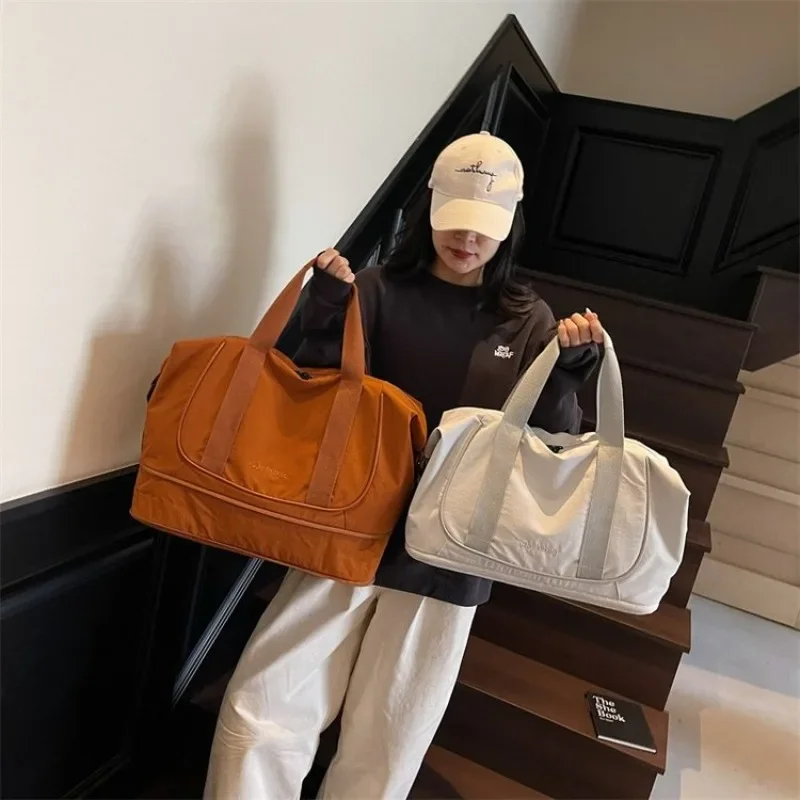 유명 디자이너의 클래식하고 트렌디한 여성용 가죽 기저귀 - Luxury Bags Paris 리뷰 및 가격